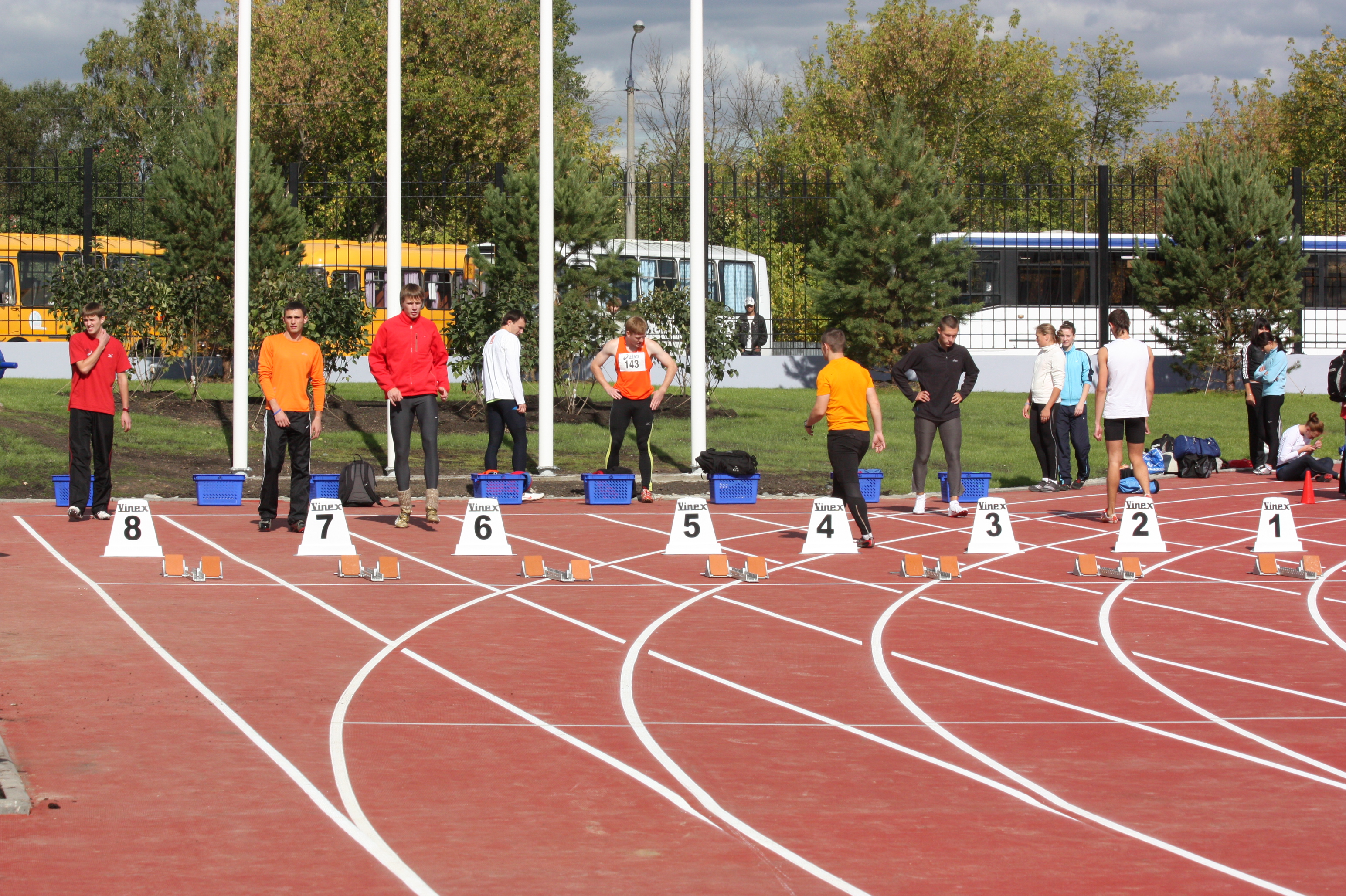 комплект стартовых тумбочек с номерами дорожки с нумерацией от 1 до 8  Athletics.su